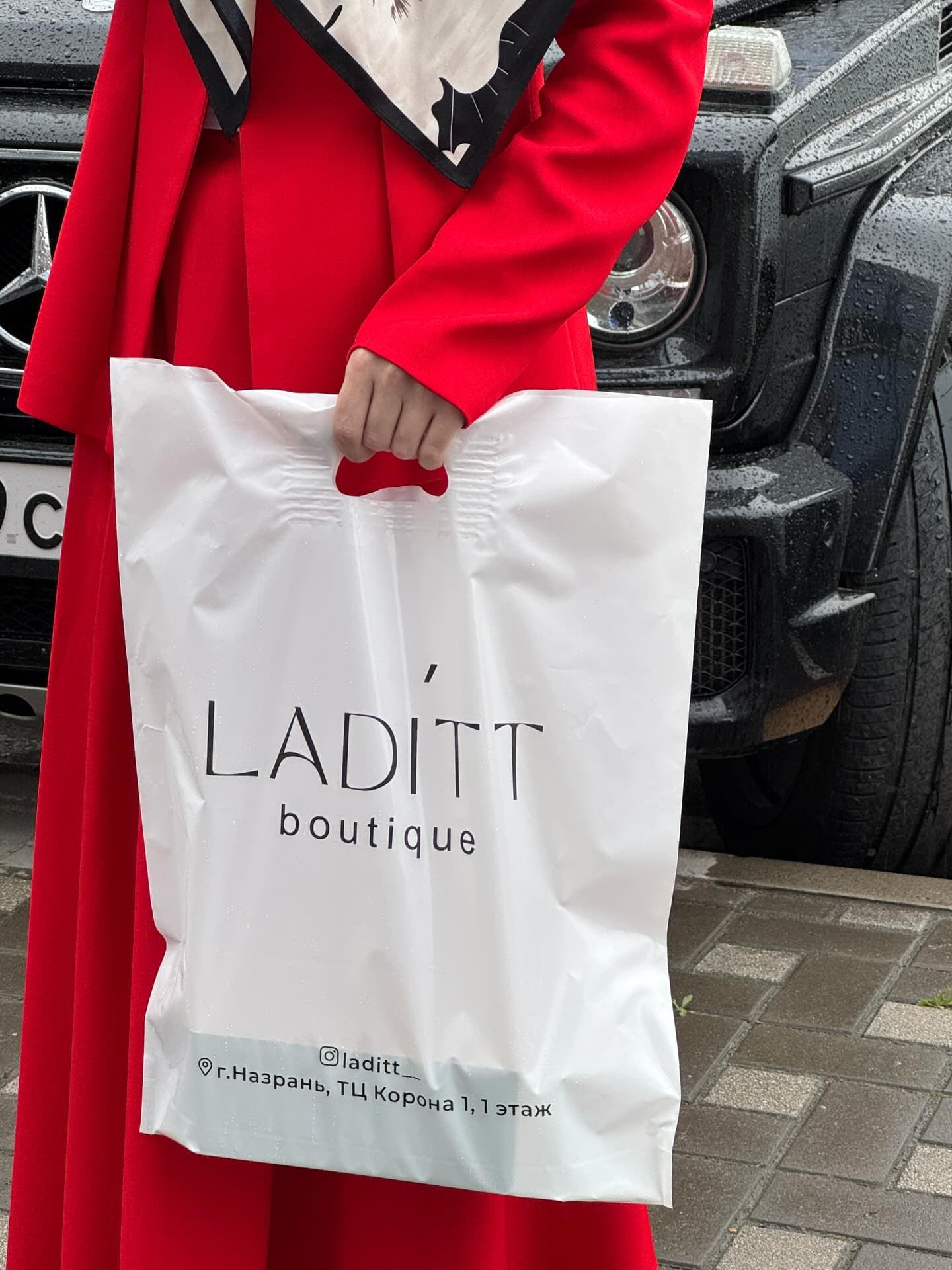 LADITT boutique — Белый пакет 60×50 для бутика